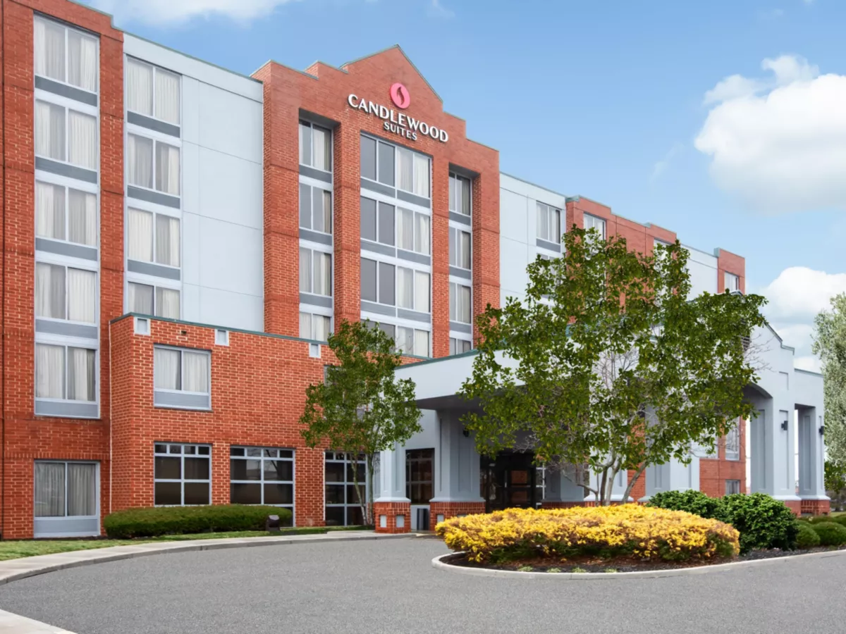 Candlewood Suites Mason exterior