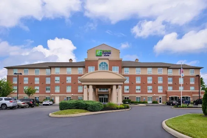Holiday Inn Express Mason exterior